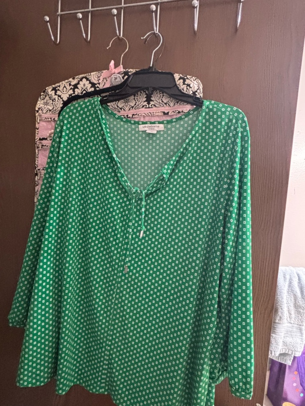 Liz Claiborne Emerald Green Print Tie-Neck Blouse